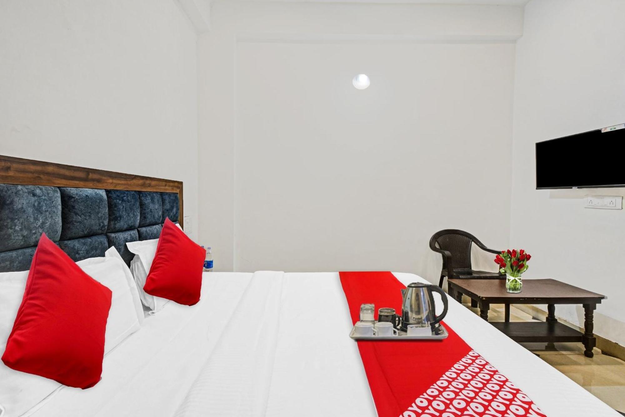 Hotel O Padharo Saa Udaipur Extérieur photo
